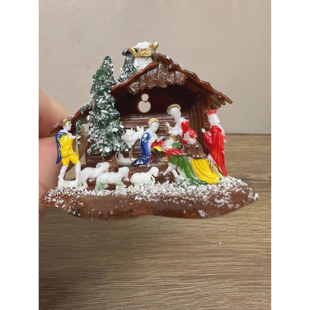 Vintage MCM 1960s Miniature Plastic Nativity Scene Diorama Box Hong Kong #HK115